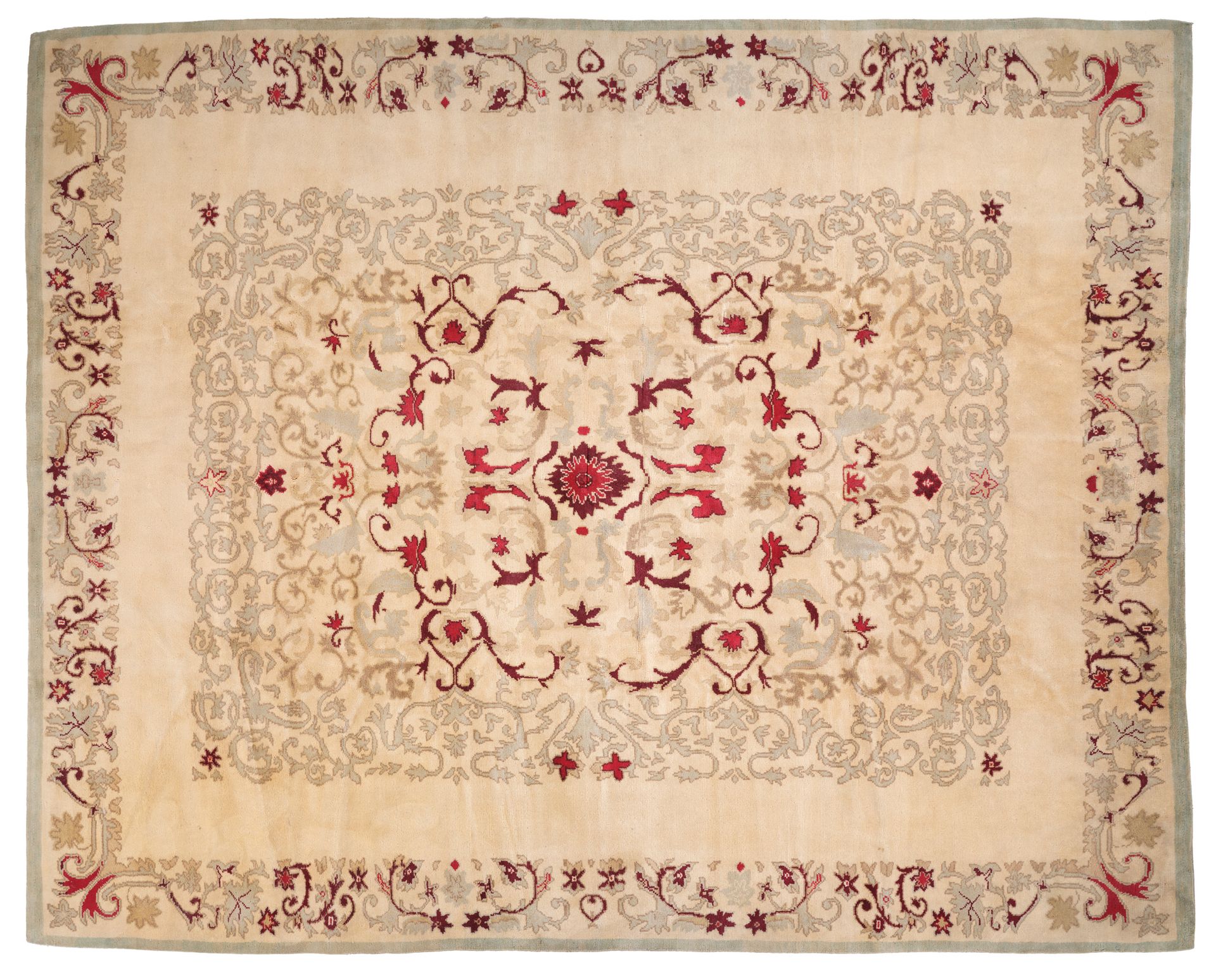 MAISON LELEU , d'après Tapis rectangulaire en laine à décor de motifs floraux en&hellip;