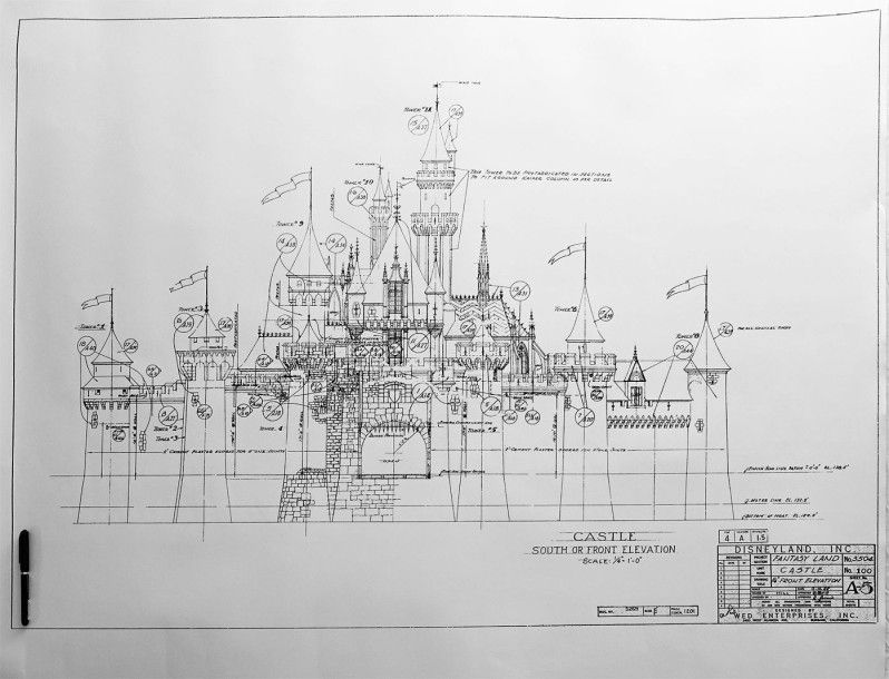 Disneyland Sleeping Beauty Castle, Plan d’architecture « front Elevation » Disne&hellip;