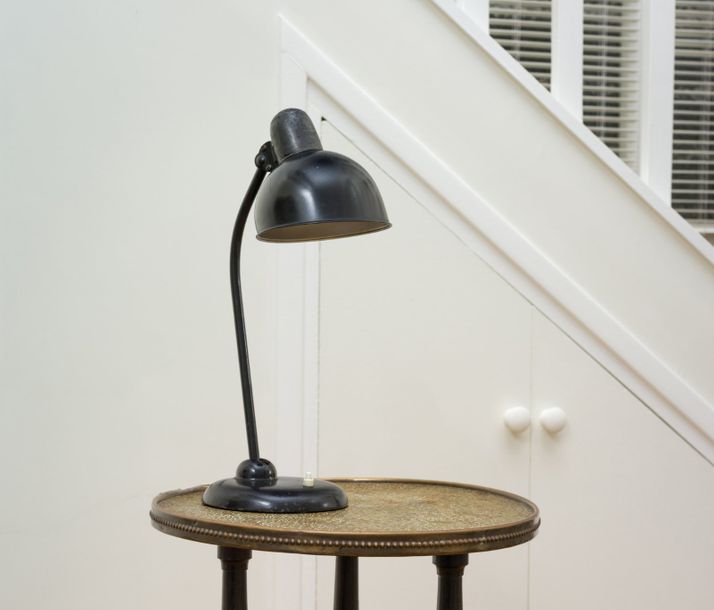 KAISER IDELL BAUHAUS, XXe siècle Lampe orientable en acier laqué noir
Estampillé&hellip;