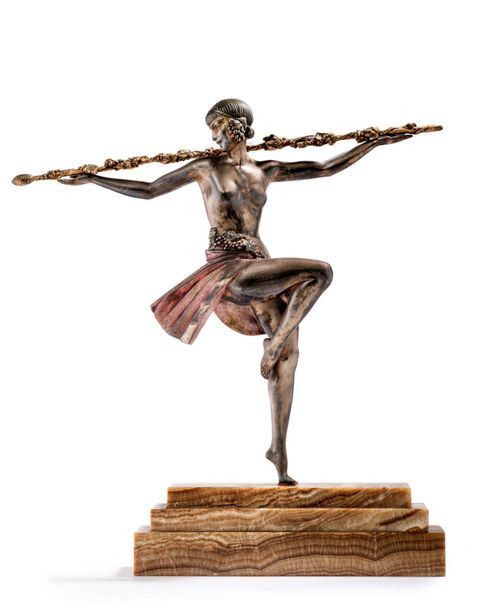 Pierre LE FAGUAYS (1892-1962) Danseuse au thyrse
Sculpture en bronze patiné
Base&hellip;