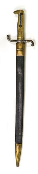 Null Baïonnette allemande modèle 1871
Poignée en laiton.
Croisière en fer.
Lame &hellip;