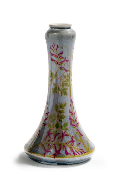 Manufacture nationale de SÈVRES Vase soliflore en porcelaine émaillée à décor en&hellip;