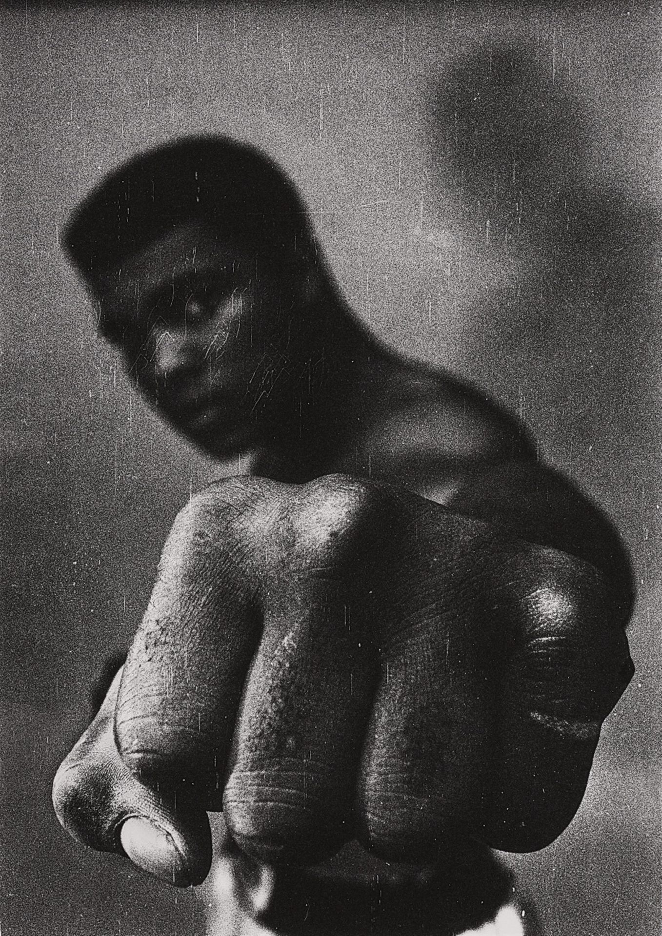 Thomas Höpker Thomas Höpker



Muhammad Ali (Dark Fist graffiato), Chicago

1966&hellip;