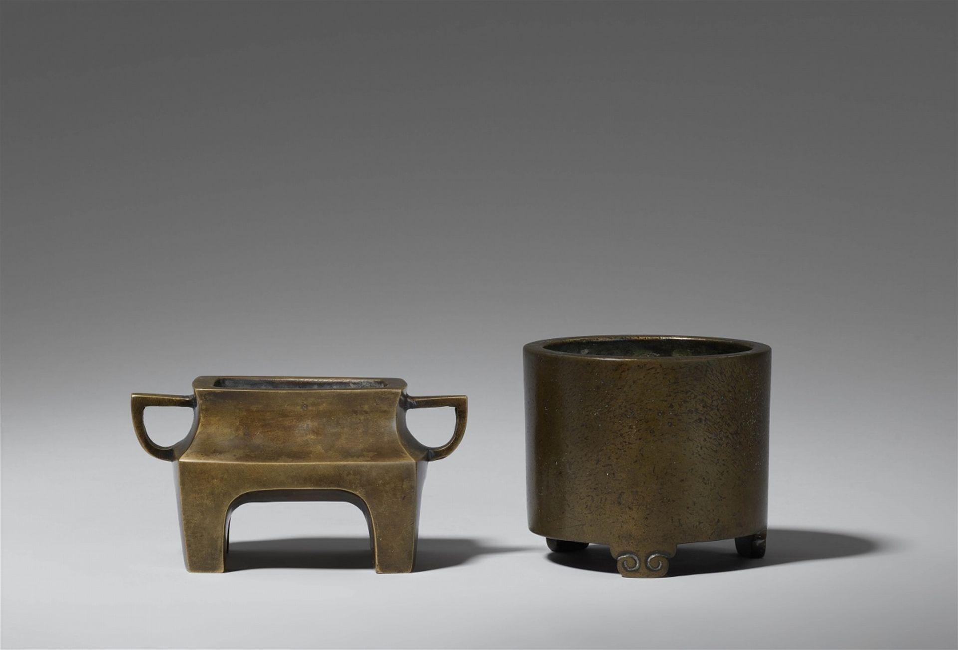 Null Two copper alloy incense burners. Qing dynasty



a) Of rare rectangular sh&hellip;
