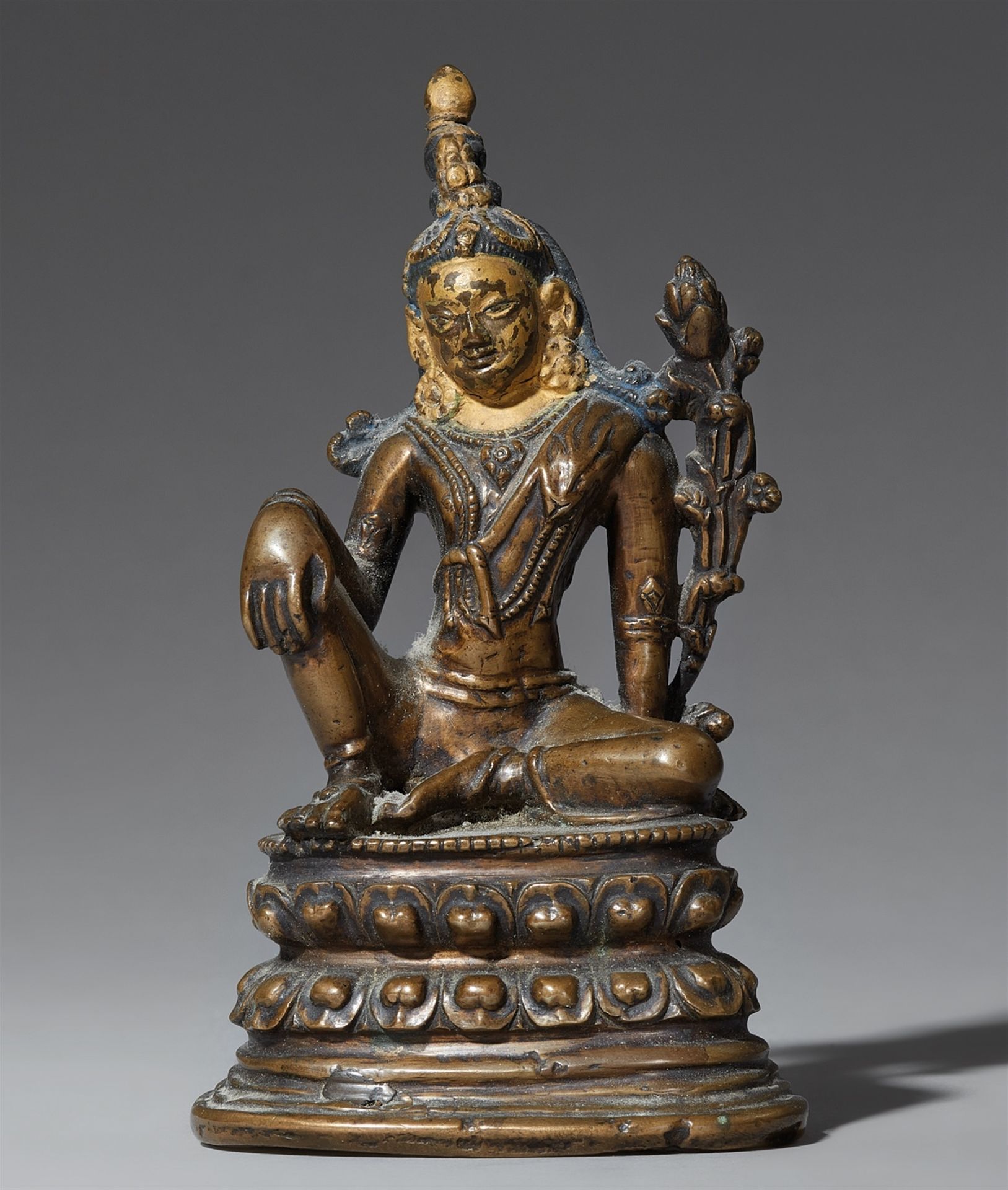 Null A Tibetan bronze figure of Padmapani. Pala style, 14th century



Seated wi&hellip;