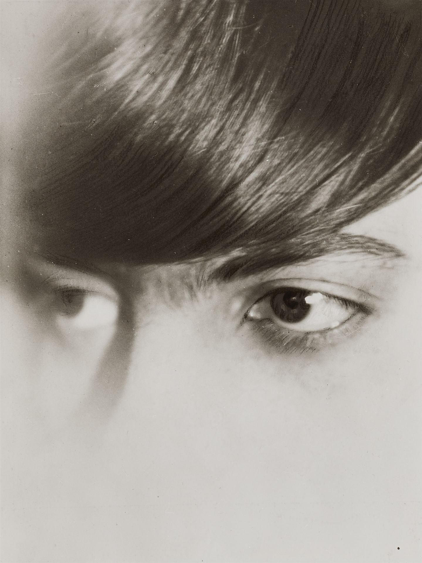 Umbo (Otto Umbehr) 翁博(Otto Umbehr)



罗尔的眼睛的记忆

1926



明胶银版画1975年在爱克发纸上（复制版）。21&hellip;