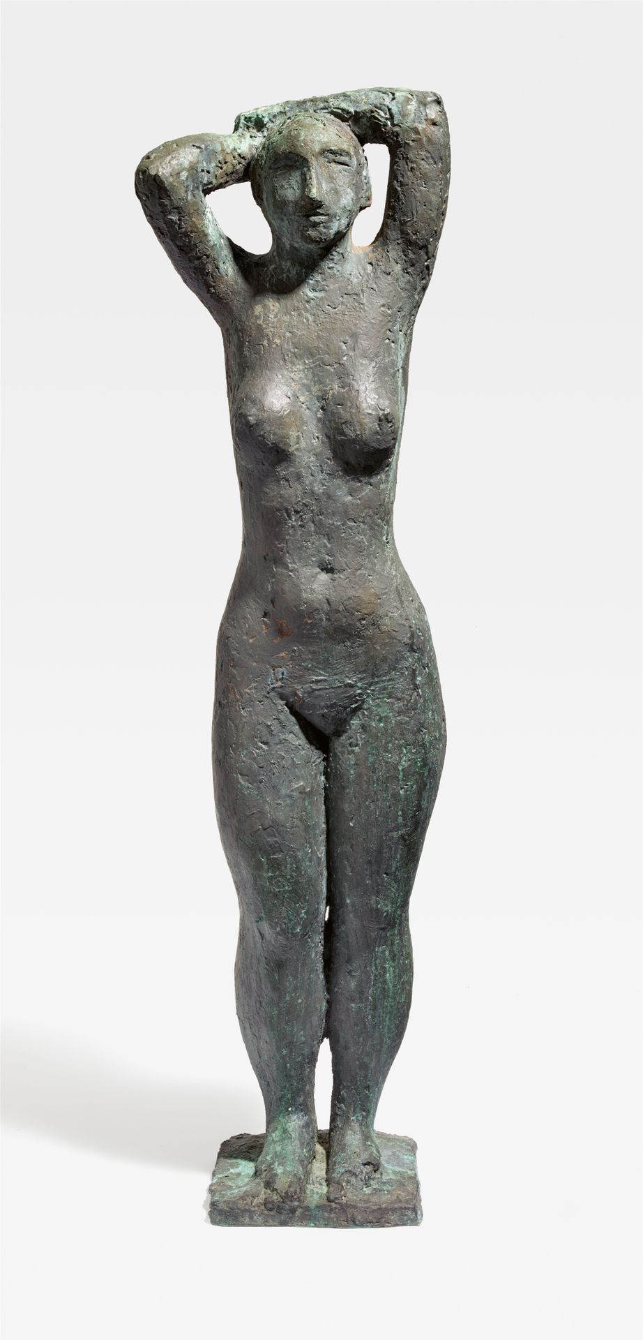 Priska von Martin Priska de Martin







Grande statue debout, bras croisés



&hellip;