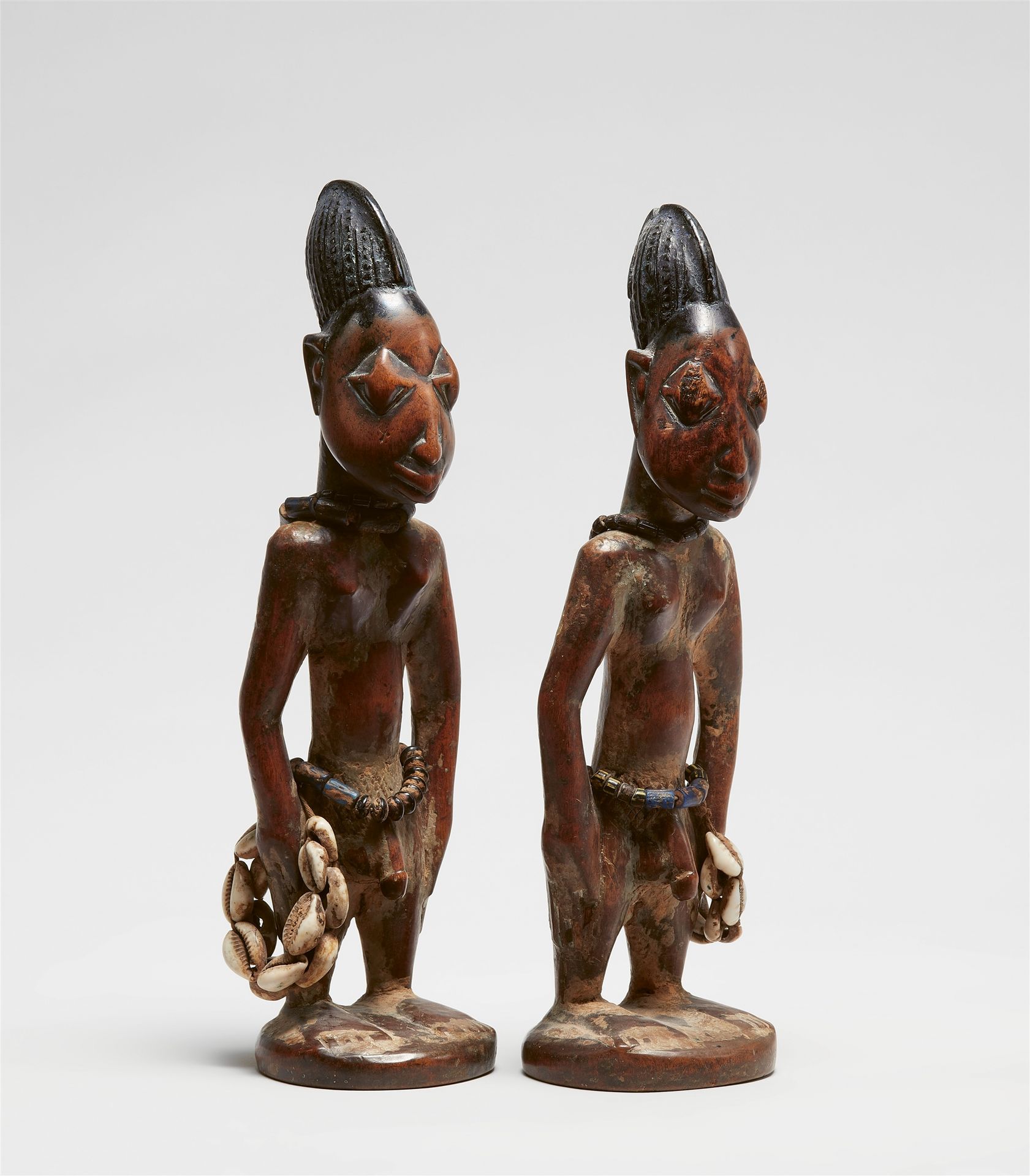 一对约鲁巴男性双胞胎形象埃雷-伊贝吉来自尼日利亚伊博米纳的奥罗高28  image