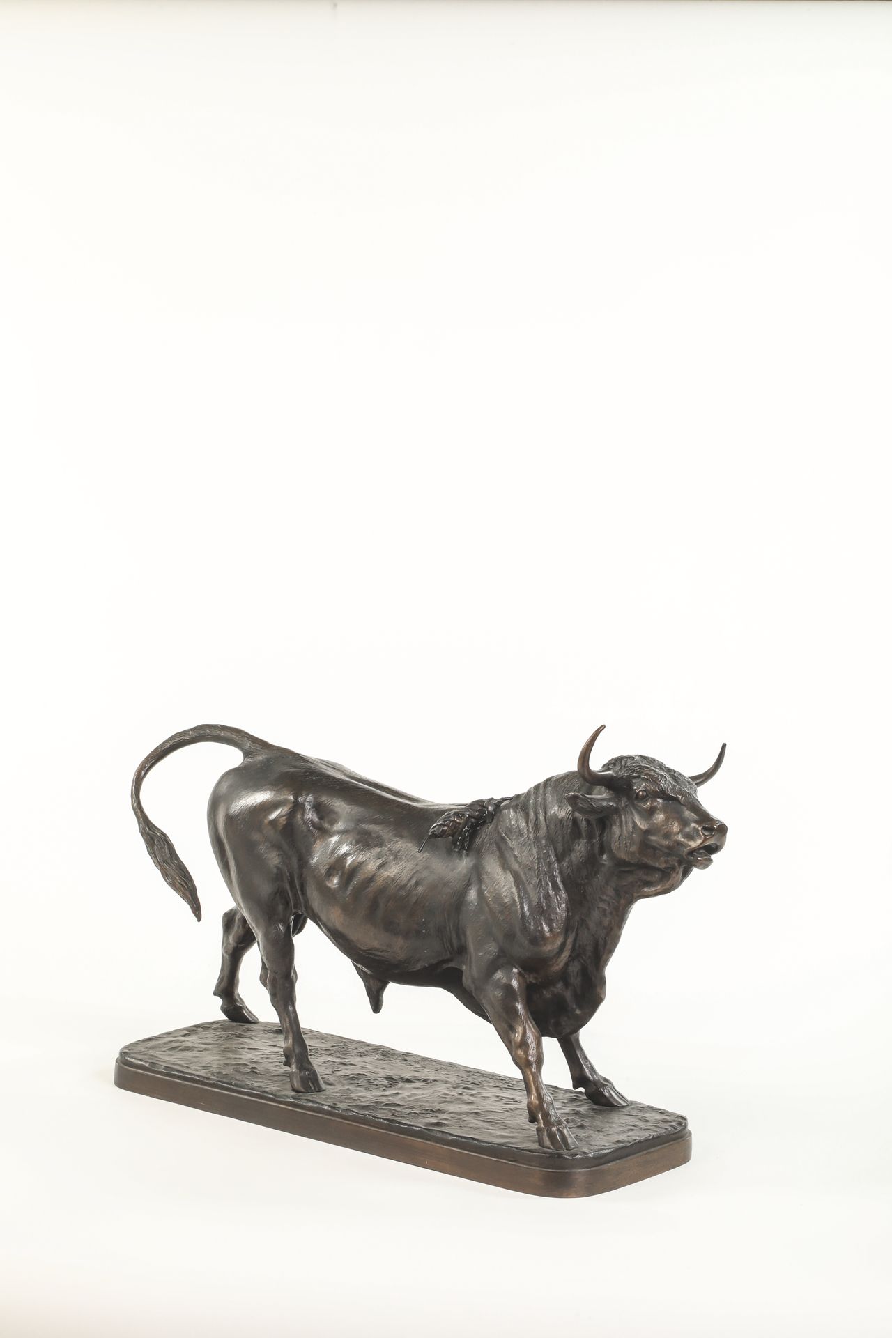 Null Isidore Jules Bonheur (1827-1901), after.公牛与Banderillas。
题材为青铜器，在露台上签名。
35.&hellip;