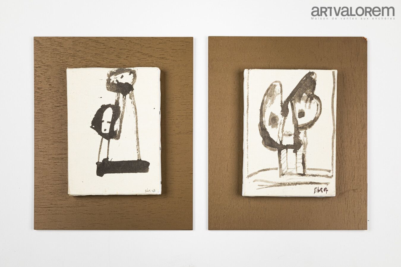 Null SILVA Julio (1930-2020)

两幅贴在画布上的日本纸上的水墨画，标题为 "小家庭 "和 "Tout dans la tête"，右&hellip;