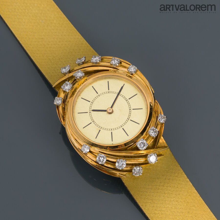 Null Montre bracelet de dame en or jaune 750°/°° et platine 800°/°° , la lunette&hellip;