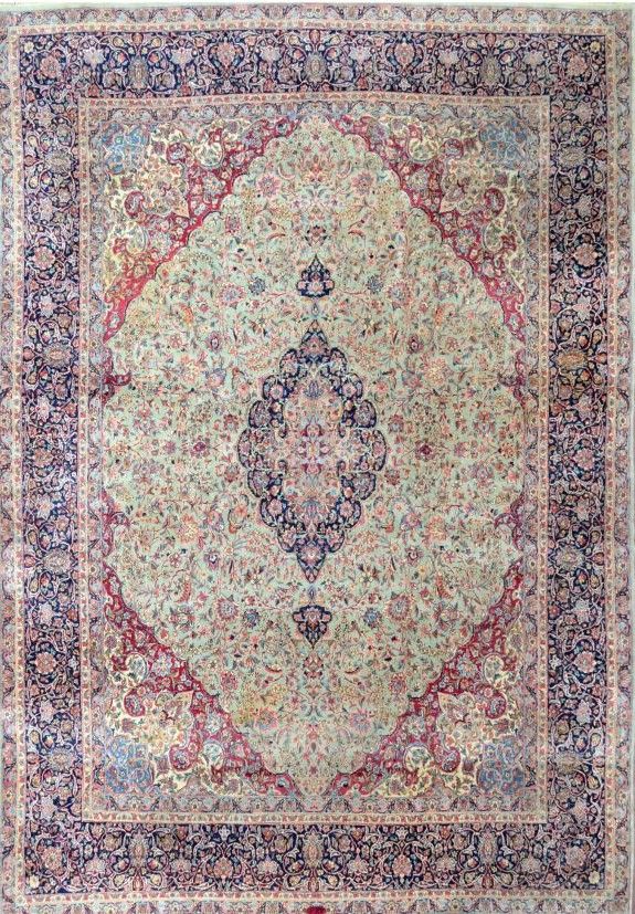 Null Important and fine Kirman, Iran, circa 1940/50

High quality silky lambswoo&hellip;