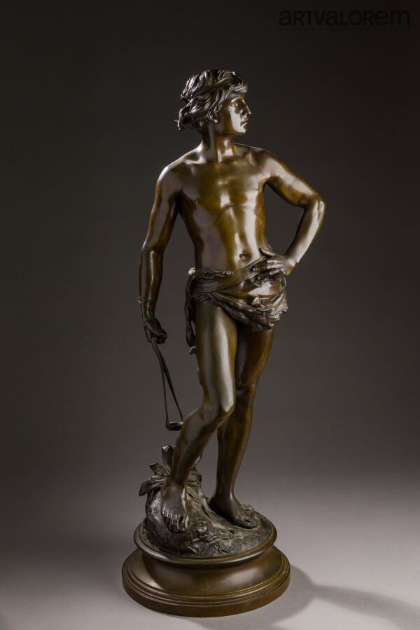 Null 阿德里安-高德 (1845-1902)

大卫

染色的青铜组，签名，创始人的印章

高度：82厘米