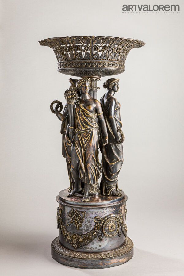 Null 皮埃尔-菲利普-托米尔（1751-1843）。

镂空的碗上有藤叶的图案，被一个有凹槽的柱子支撑着，柱子上有大的刺桐叶，上面有弗洛拉、塞雷斯和波莫纳的&hellip;