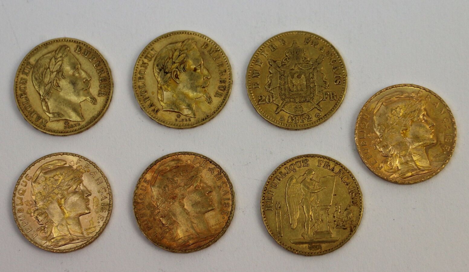 Null 法国

七枚20法郎金币：拿破仑头顶桂冠（1862-1867 - 1869），与天才（1877），与公鸡（1905-1907-1914）。
