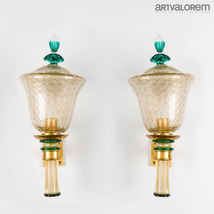 Null BAROVIER & TOSO - MURANO (attributed to)

Pair of sconces in tinted yellow &hellip;