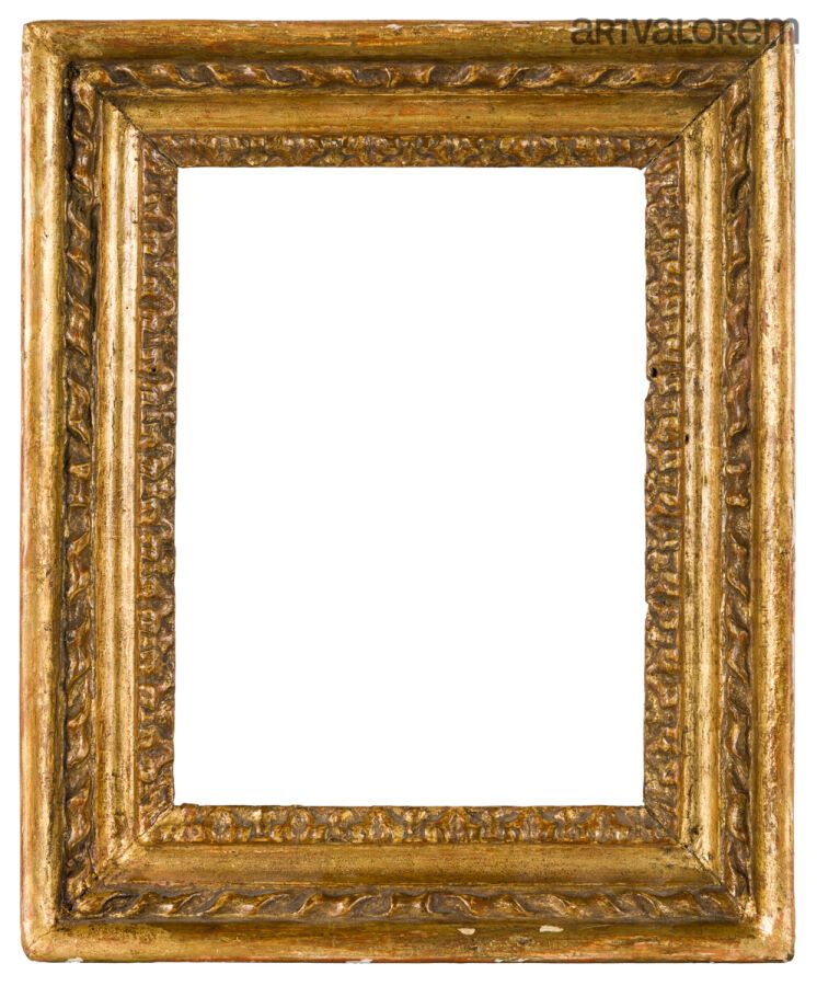 Null Small frame in carved and gilded wood decorated with friezes of water leave&hellip;