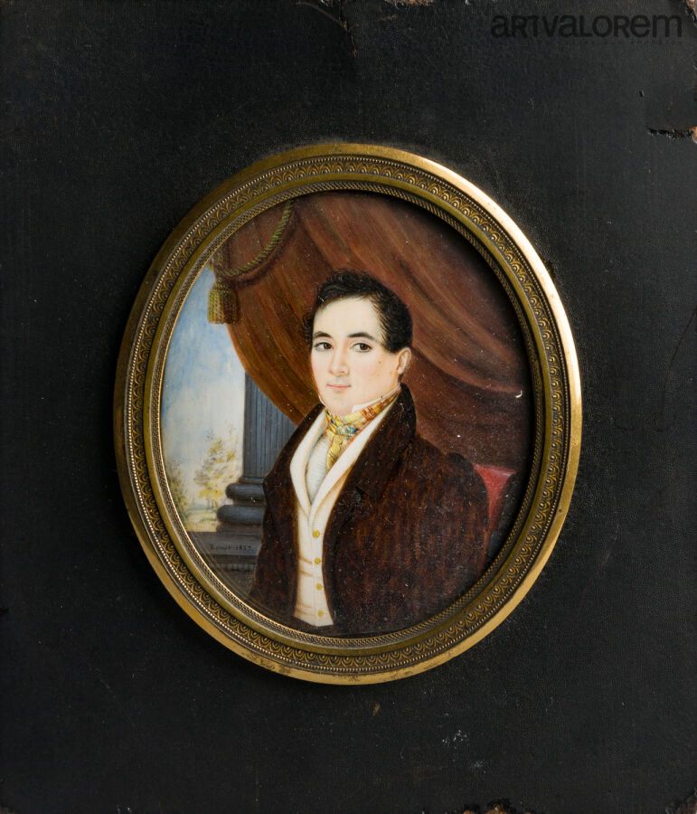Null 让-亨利-鲁斯特 (1795-1833) 
椭圆形的微型画，表现一个男人坐在3/4的位置上，背景是一个悬挂物
左下角有Rouste的签名，日期为182&hellip;
