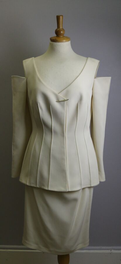 Null THIERRY MUGLER Couture 
Tailleur jupe :Veste en soie mélangée écru, cintré &hellip;