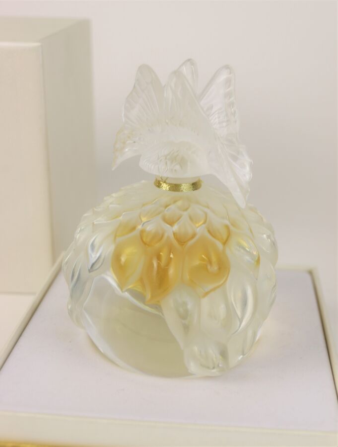 Null Lalique parfums - "Papillons" - (2003)
Flacon en cristal massif incolore dé&hellip;
