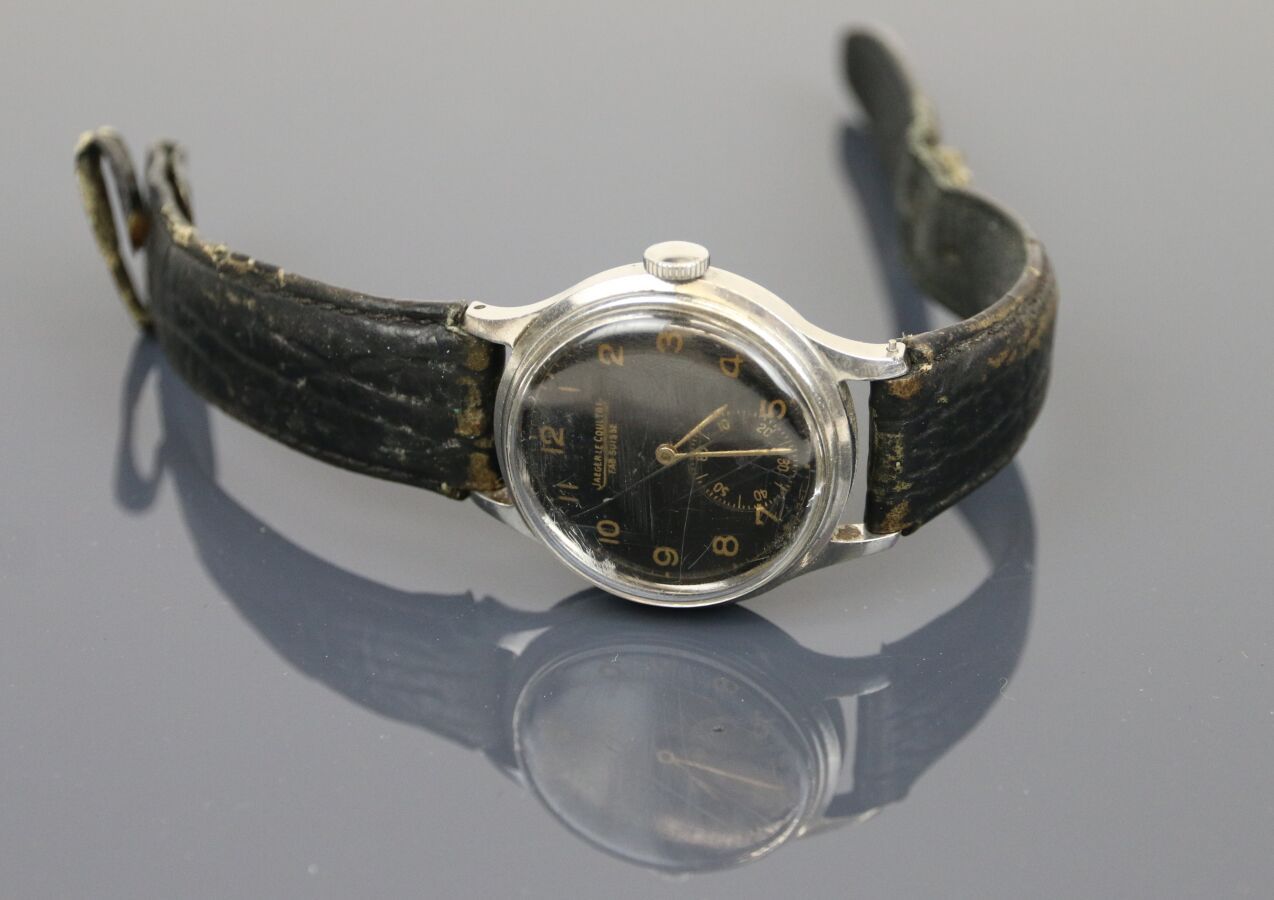 Null JAEGER LECOULTRE - ref:405687 vers 1950
Montre bracelet en acier, lunette g&hellip;
