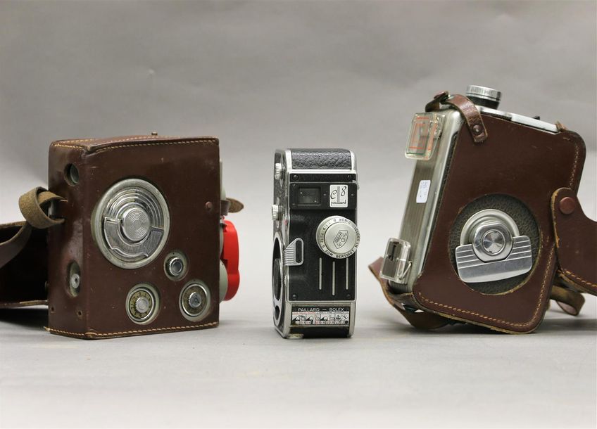 Null Lot de trois caméras : Caméra Eumig C3 avec étui pour pièces. Caméra Bolex &hellip;