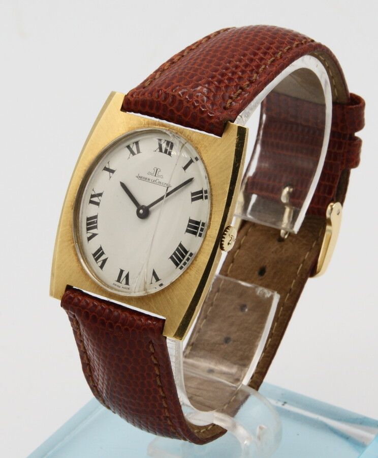 Null Jaeger-LeCoultre bracelet watch in 18K yellow gold. Medium size. Circa 1970&hellip;