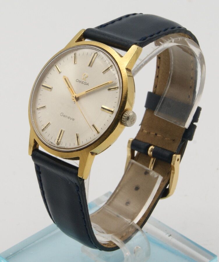 Null Armbanduhr von Omega. 20 Mikron vergoldet. Um 1970. Kaliber 1030 mit Handau&hellip;