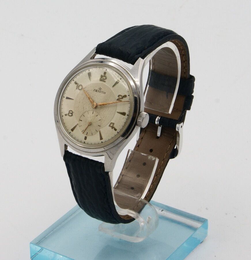 Null Zenith Armbanduhr aus Stahl. Um 1945. Uhrwerk mit Handaufzug Kaliber 106-6.&hellip;