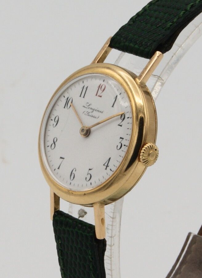 Null Longines lady's bracelet watch in 18K gold. Circa 1915. Anchor movement 15 &hellip;