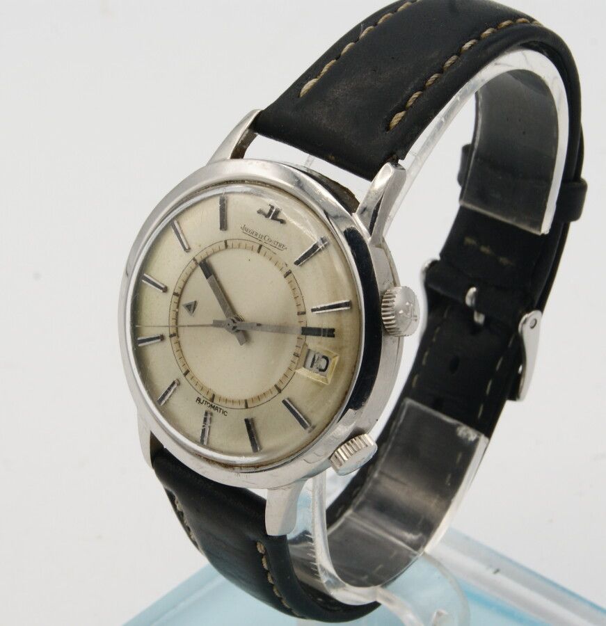 Null Jaeger-LeCoultre Memovox钢制手镯手表。自动的。 约1960年。825机芯，带停顿。日期在3点钟方向。银色铜质表盘上标有Jaeg&hellip;