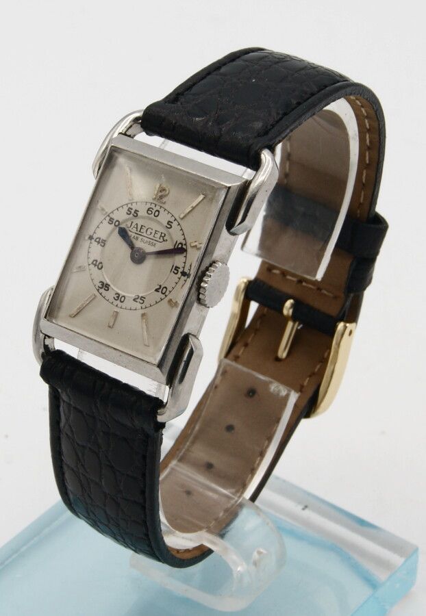 Null Jaeger Uniplan Caliper腕表。约1935年。手动上链机芯437（与438相同，但有中央秒针）。翻新的象牙表盘上有积家的标记。钢制应&hellip;