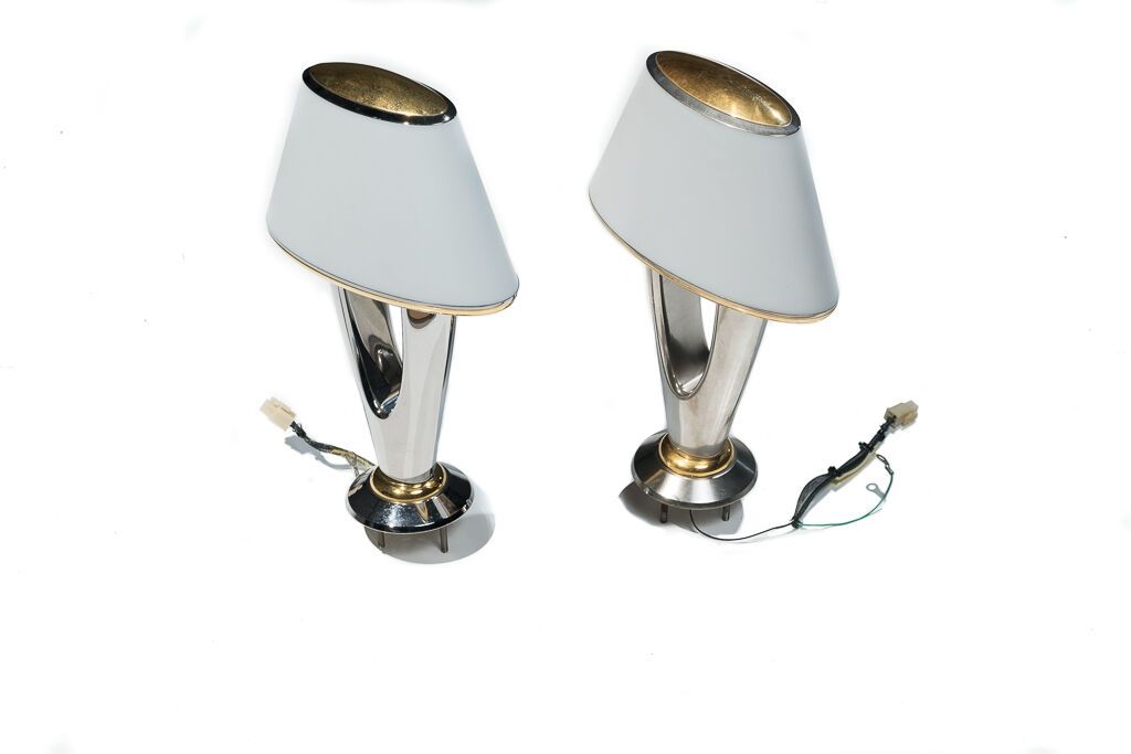 Null A380. MSN13. 1ST CLASS. Business class seat lamp. Set of 2 pieces. 

COMMEN&hellip;