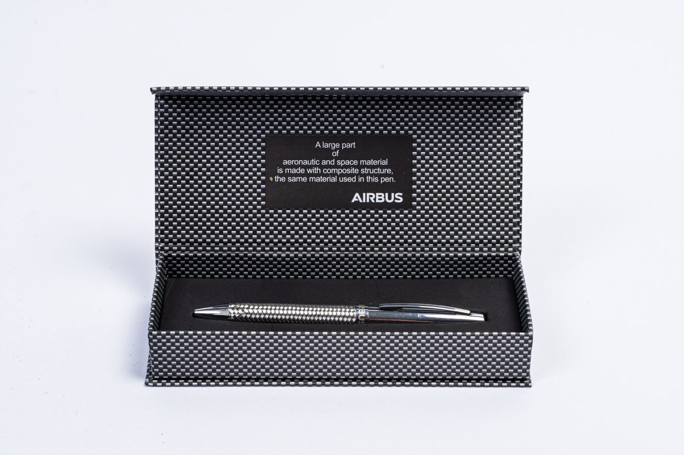 Null A380. Airbus pen made in "braiding" recalling the use of composite material&hellip;