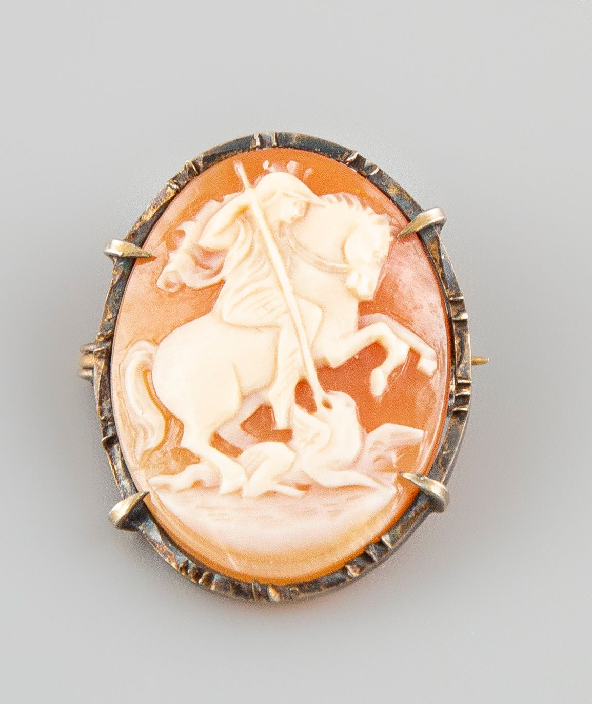 Null Silver cameo, St George slaying the dragon. Weight 3,7g.