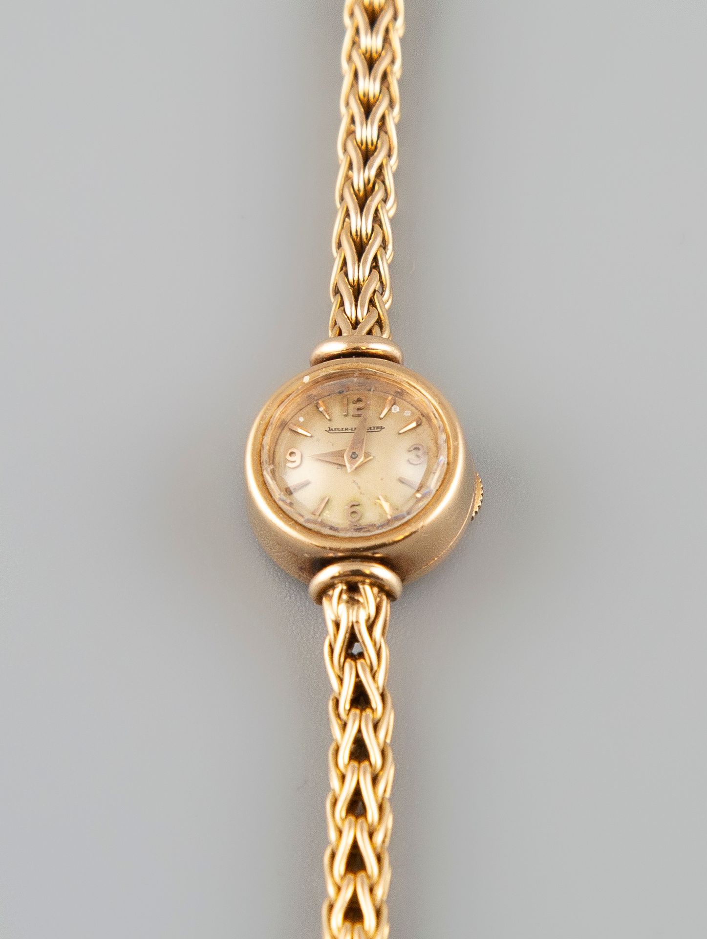 Null JAEGER LECOULTRE. Reloj de señora en oro amarillo de 18 quilates 750°. Movi&hellip;