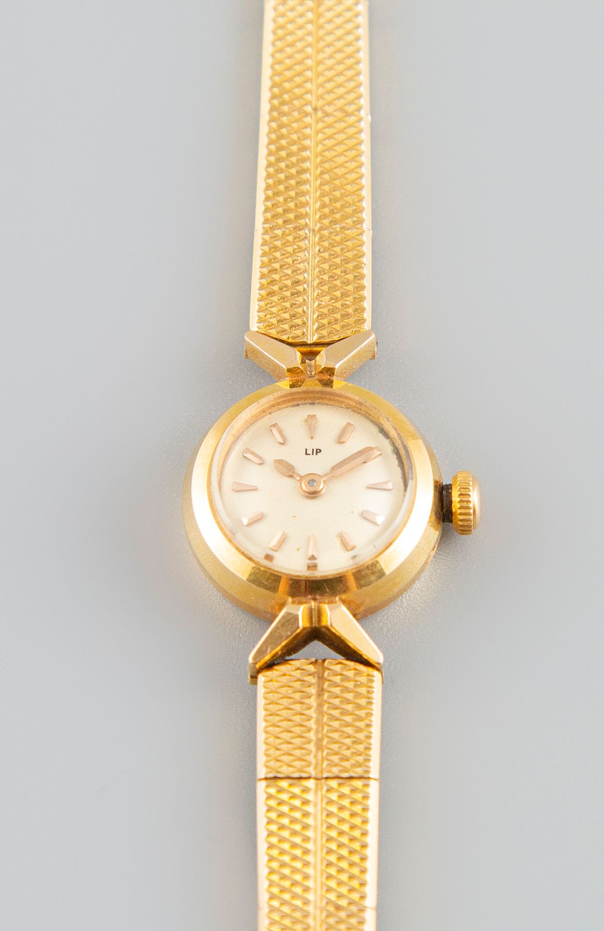 Null LIP. Pequeño reloj de señora en oro amarillo de 18 quilates 750°. El movimi&hellip;