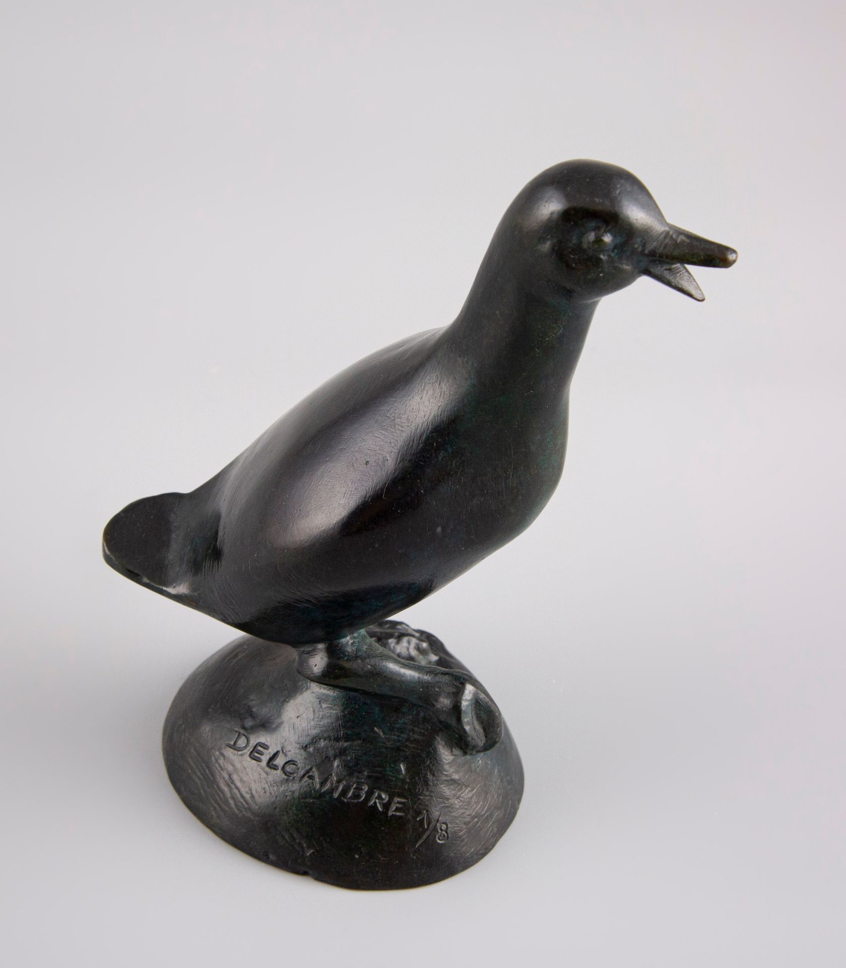 Null Henri DELCAMBRE (1911-2003).表现一只鹅的青铜体积雕塑。有签名和编号的1/8。演员：苏西-帕里斯。高16厘米。