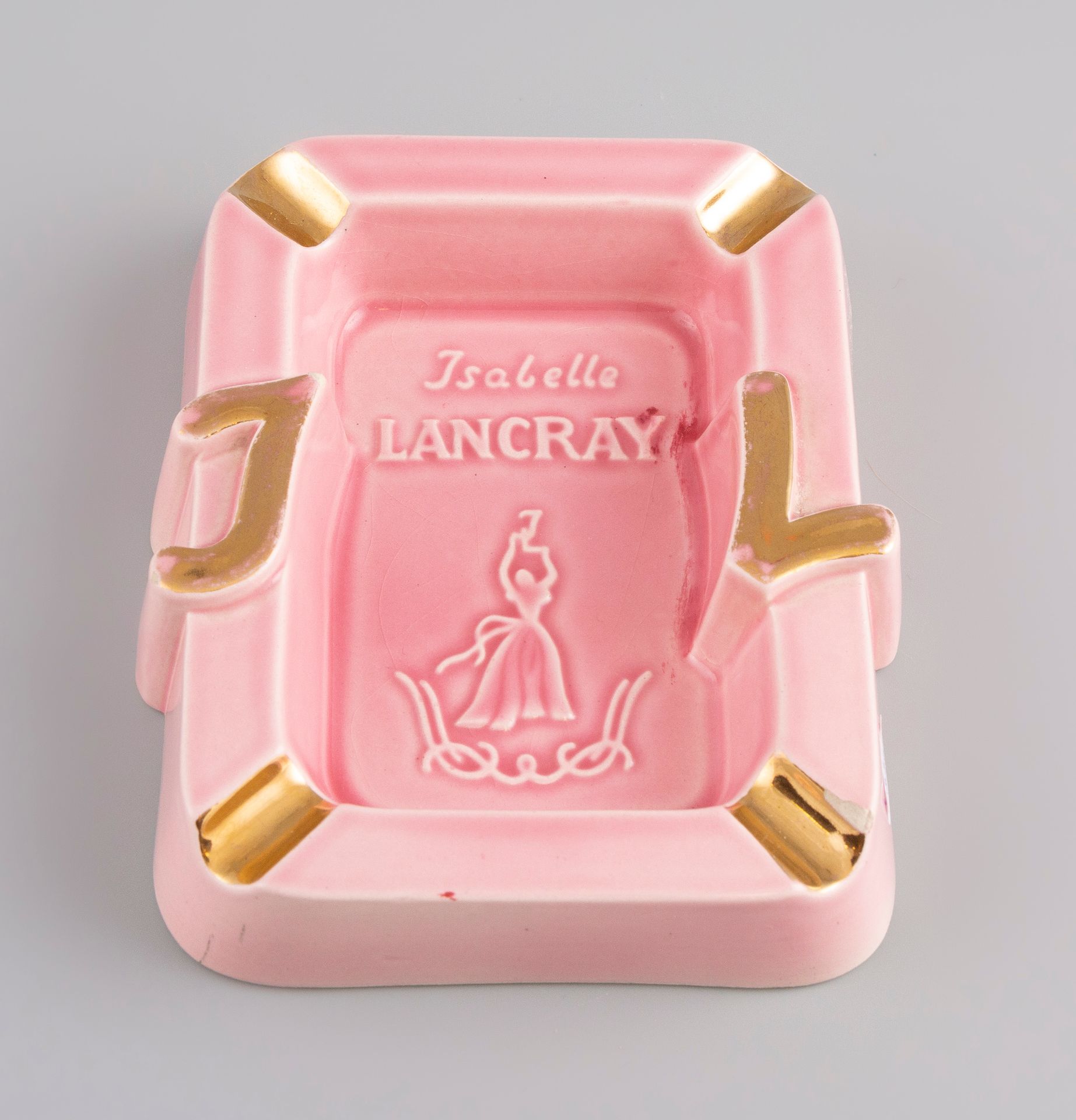 Null Ceramic ashtray with pink background Isabelle LANCRAY. 16x13cm.
