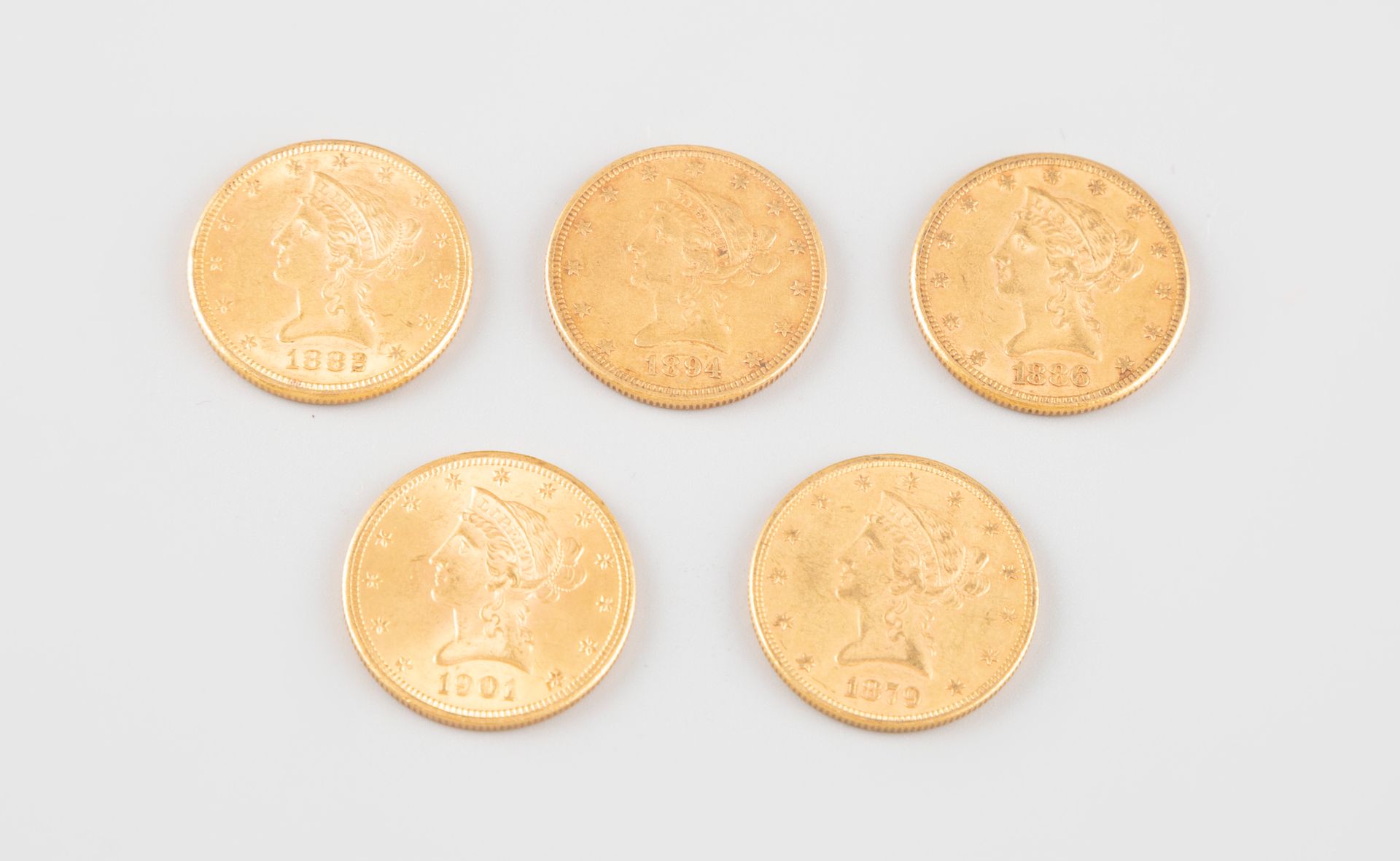 Null Etats-Unis – Divers. Lot de cinq monnaies de 10 Dollars Liberty (1910, 1881&hellip;