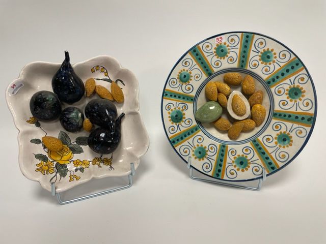 Null 
Lot including :

- Decorative dish, The Almonds

Tanniferous earthenware. &hellip;