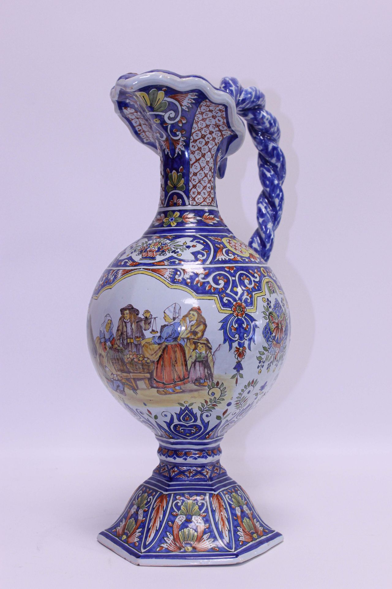 Null QUIMPER XXe. Earthenware ewer with polychrome painted decoration decorated &hellip;