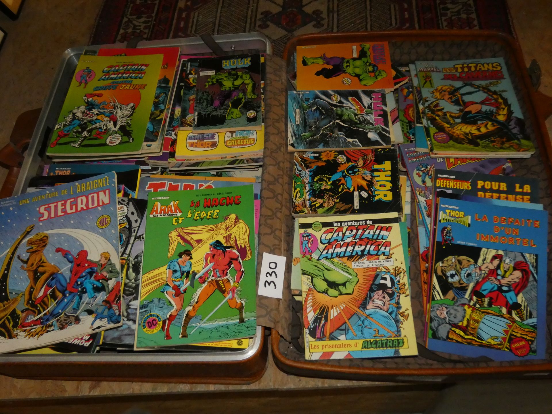 Null 1 SET OF COMICS 141 PIECES INCLUDING HULK THOR CAPTAIN AMERICA AS IS