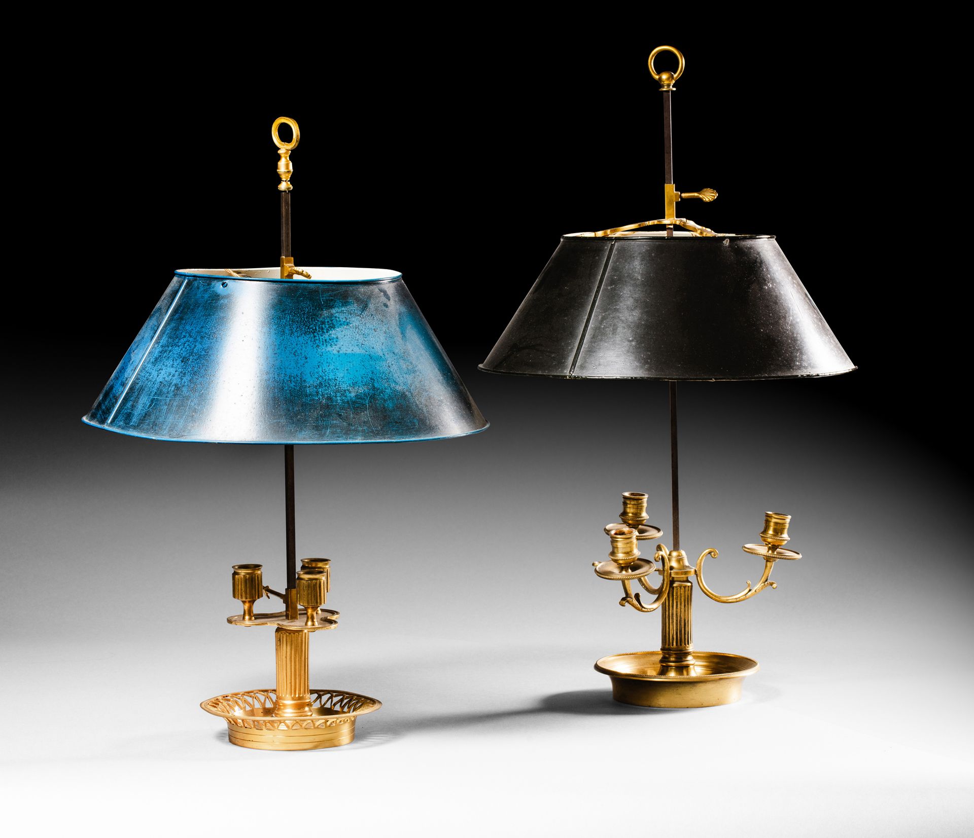 Null Ensemble de deux lampes bouillottes
En bronze ciselé
A trois bras de lumièr&hellip;