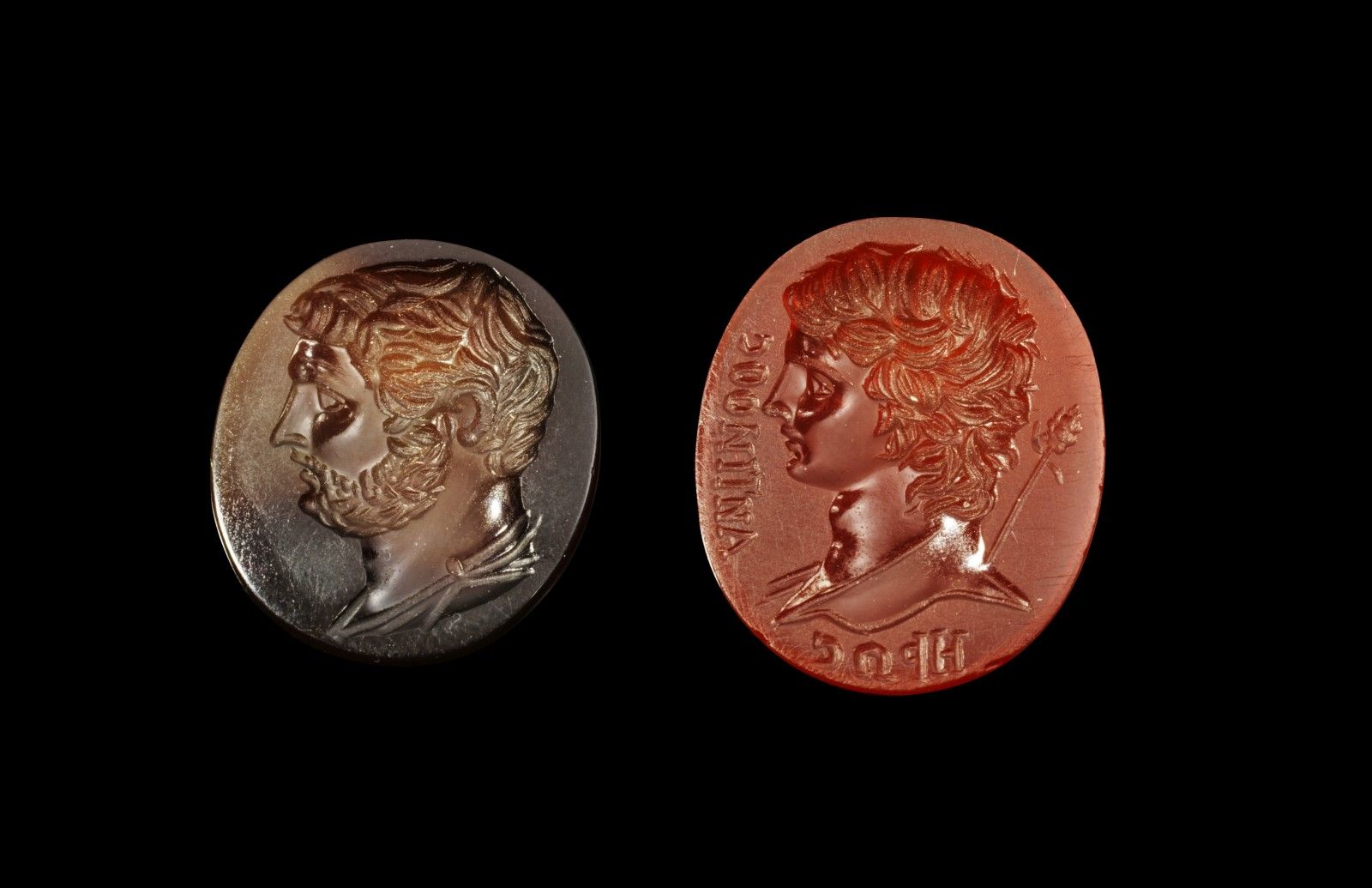Zwei Gemmen mit Kaiserporträts. Deux gemmes avec portraits d'empereurs. 19e - 20&hellip;
