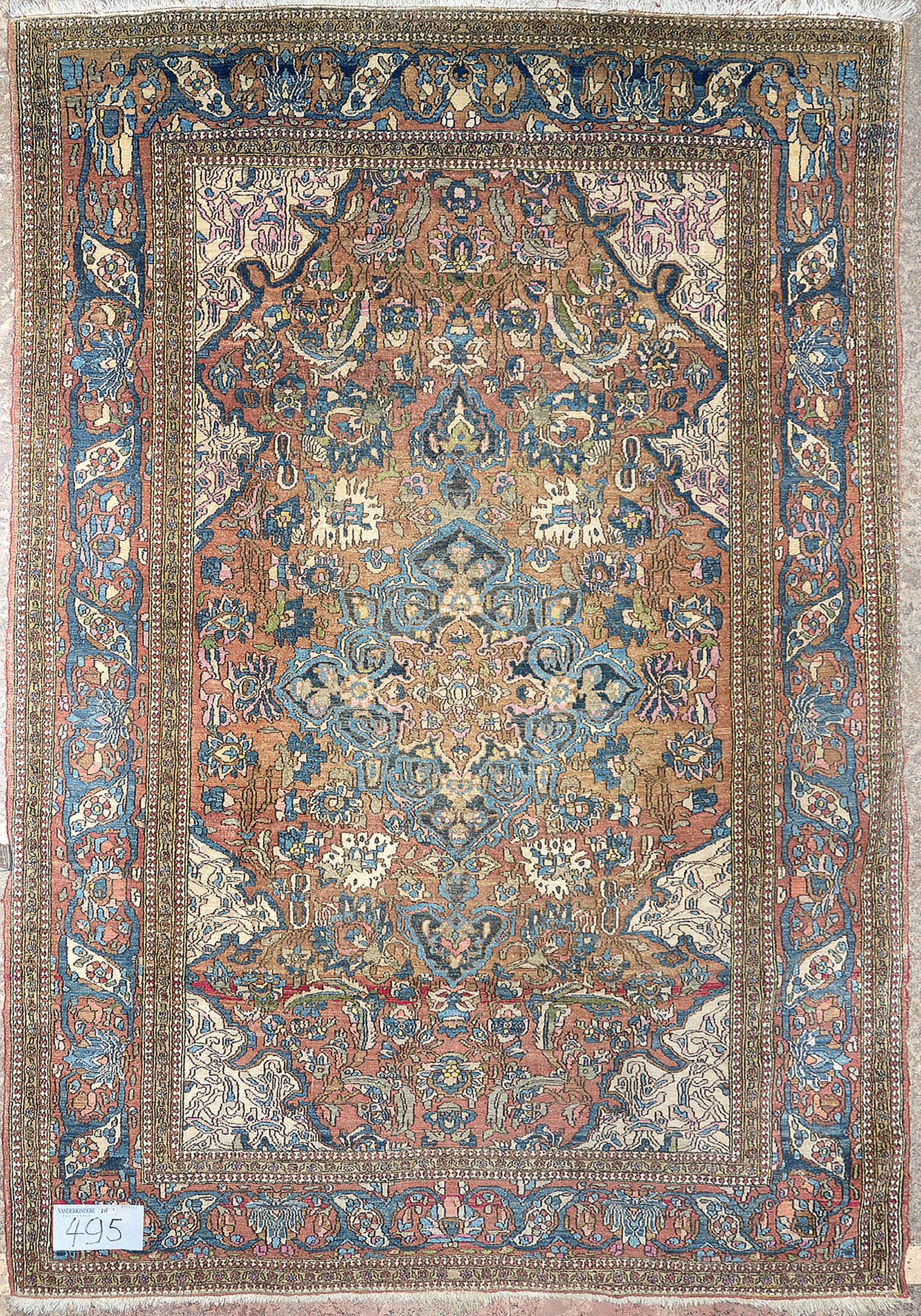 Null 小型羊毛凯尚风格的地毯，具有临时性的装饰。古代波斯人的作品。尺寸：+/-227x148厘米。