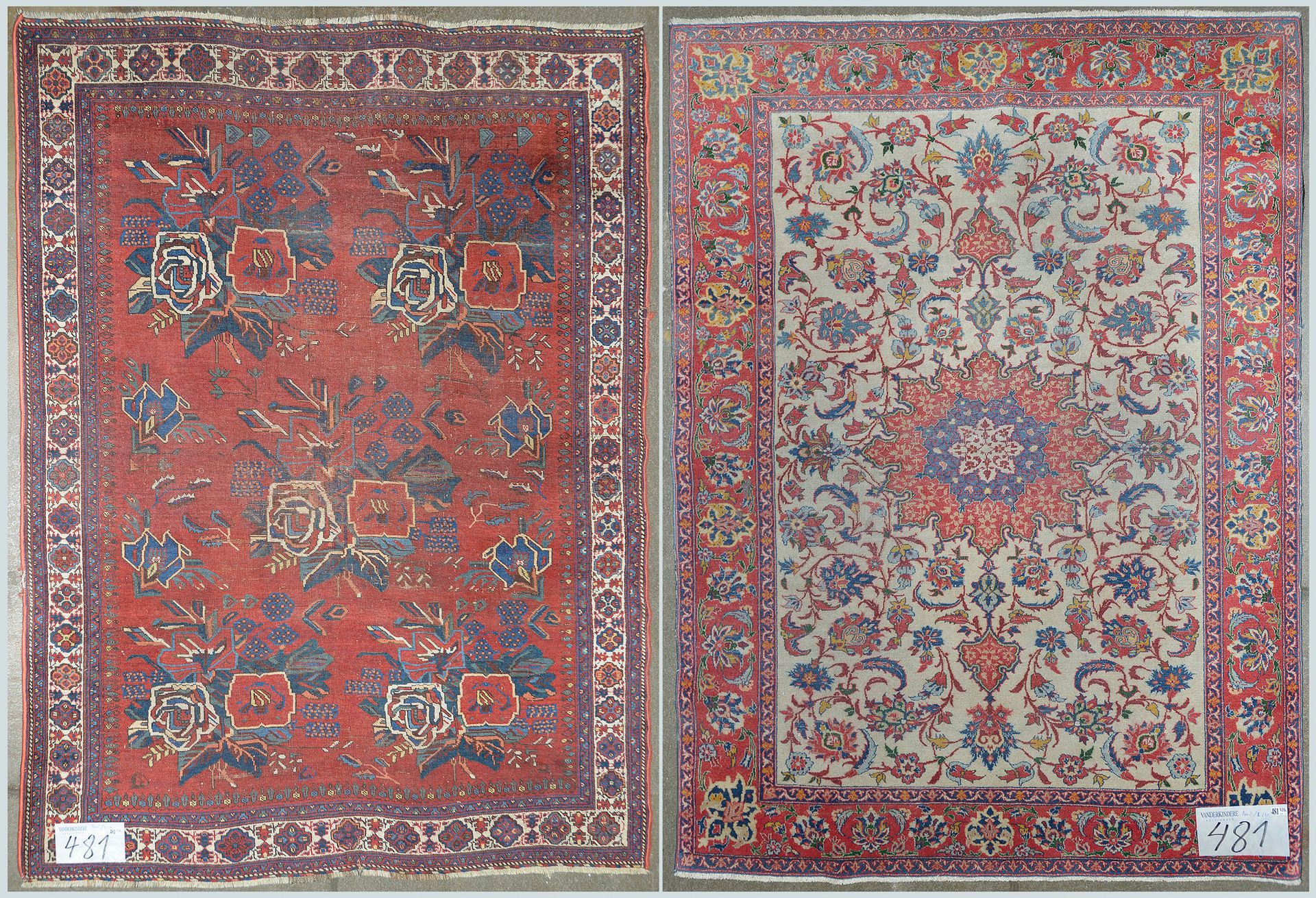 Null Lot de deux carpettes en laine faites main dont une Karabagh à décor floral&hellip;
