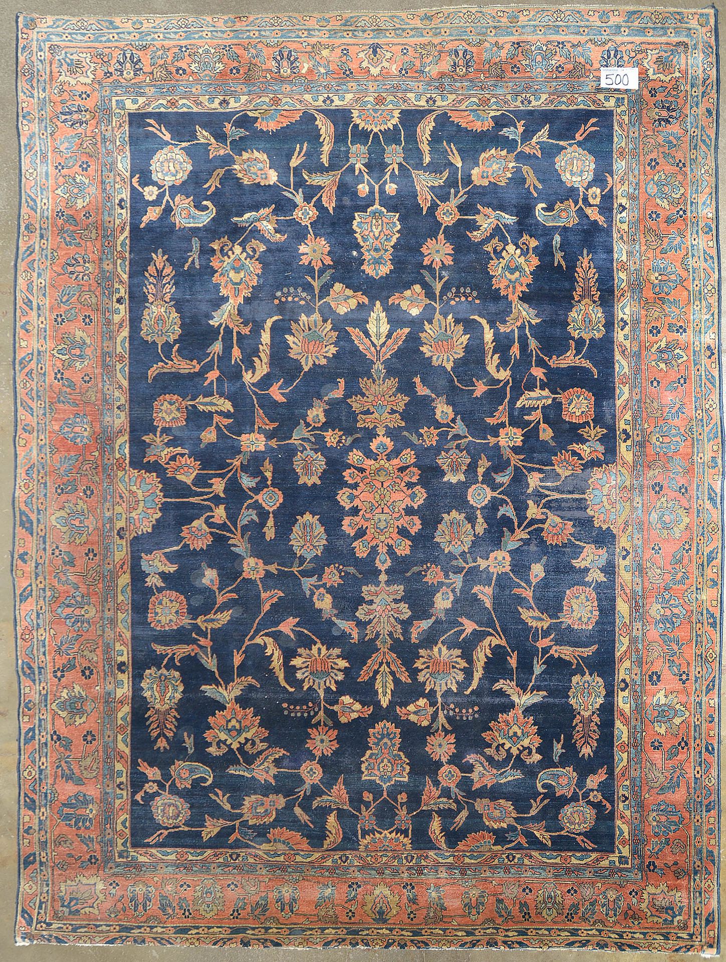 Null Grand tapis dit "Sarouk américain" en laine à décor floral bleu, beige et v&hellip;