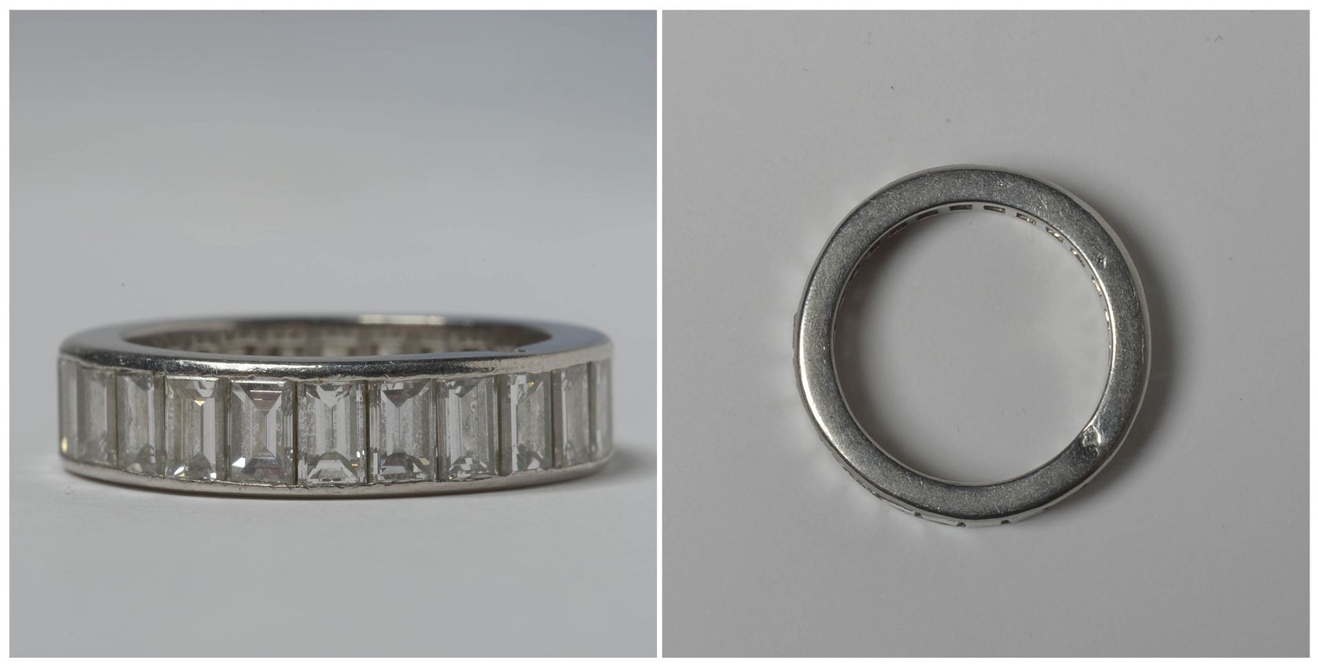 Null 美式结婚戒指，18K白金，镶嵌长方形切割钻石，共重+/-5克拉（颜色：G；净度：VVS）。手指（公制）：52。总重量：+/-7.9gr。