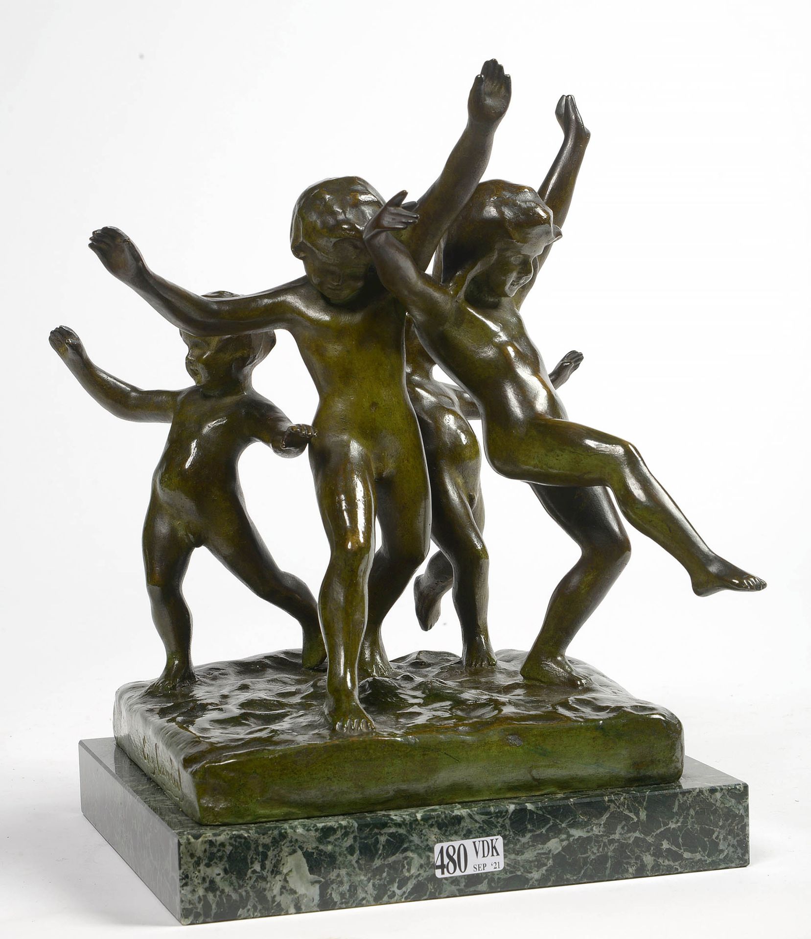 CANNEEL Eugène (1882 - 1966) "春天的喜悦"，青铜材质，有绿色铜锈。签名的尤格。坎内尔。安放在绿色大理石底座上。比利时的学校。他在1&hellip;